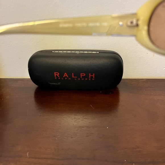 Ralph Lauren two-tone sunglasses. - Picture 10 of 10